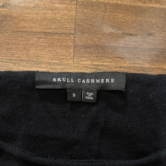 Skull Cashmere Black Crewneck Sweater with Skull Pattern - Picture 2 of 8